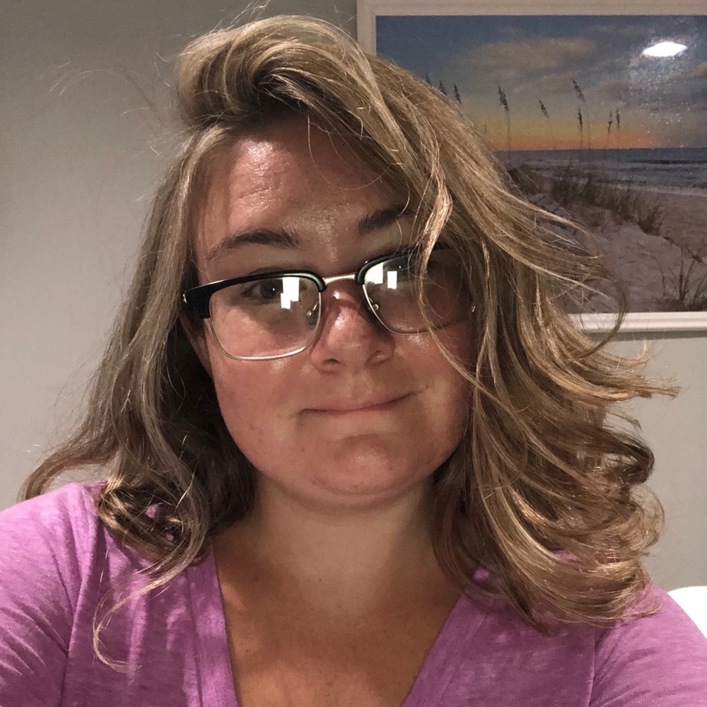 Meet your Posher, Nicole